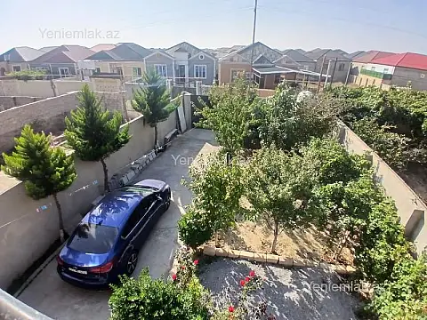Satılır 5 otaqlı həyət evi 180 m²