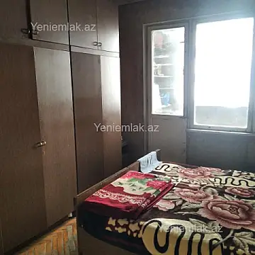 Satılır 2 otaqlı köhnə tikili 56 m²