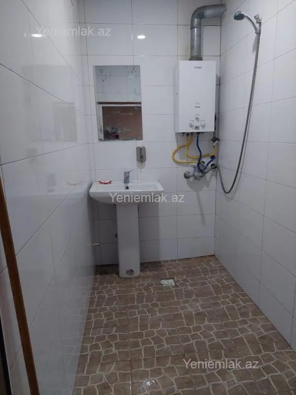 Satılır 2 otaqlı köhnə tikili 56 m²