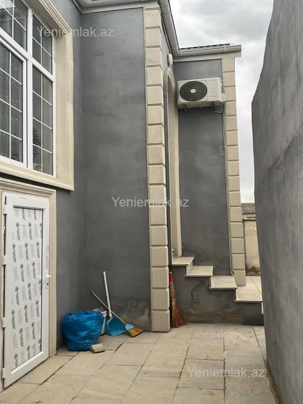 Satılır 4 otaqlı həyət evi 160 m²