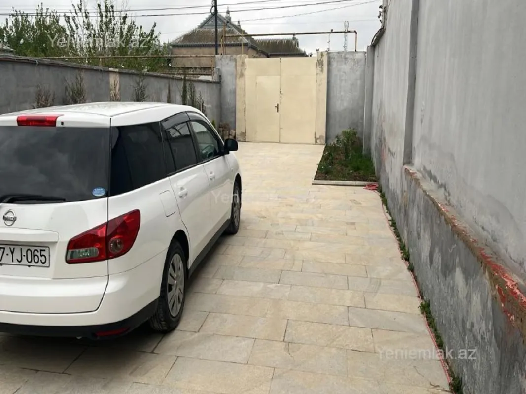 Satılır 4 otaqlı həyət evi 160 m²