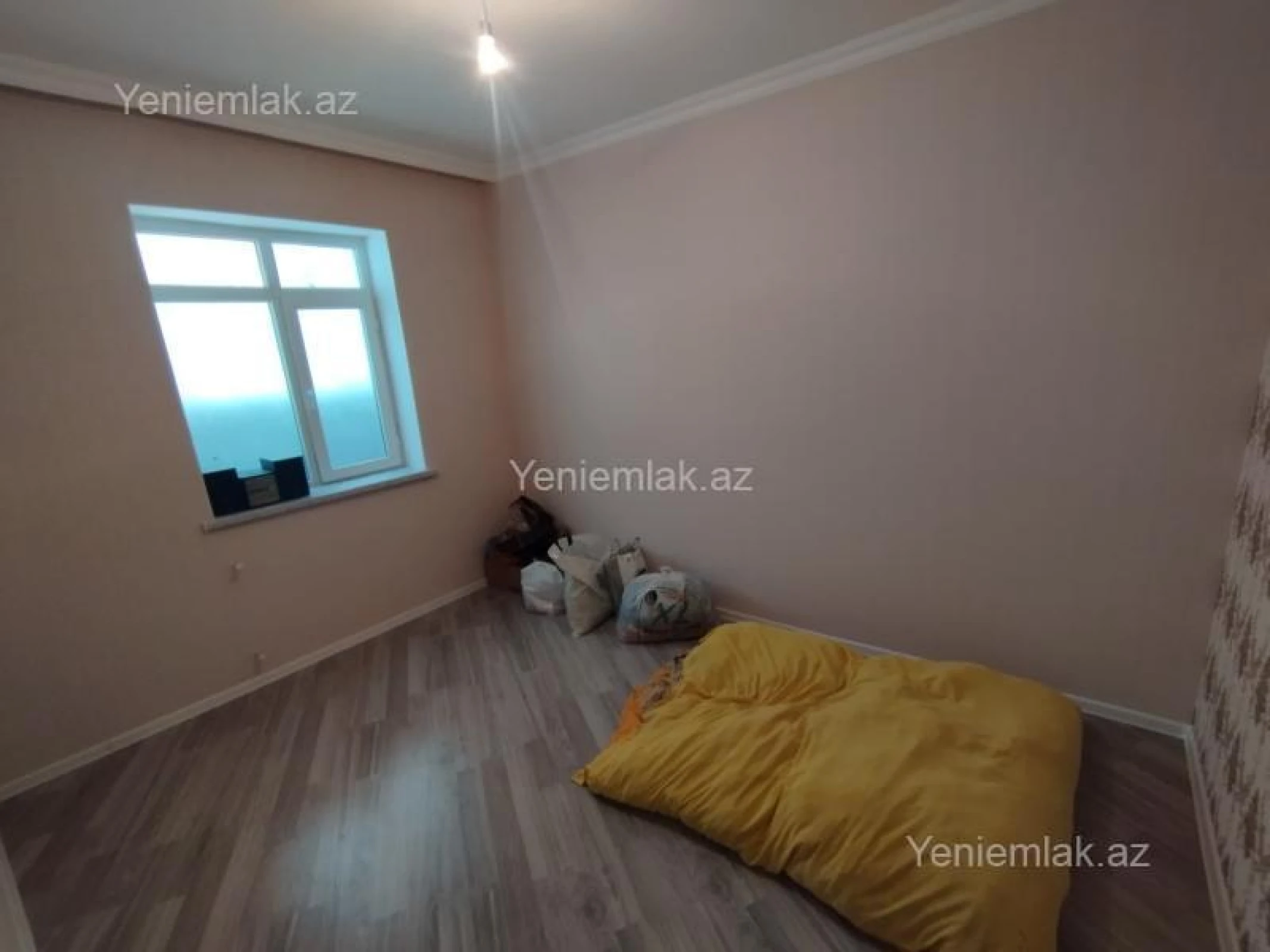 Satılır 4 otaqlı həyət evi 160 m²
