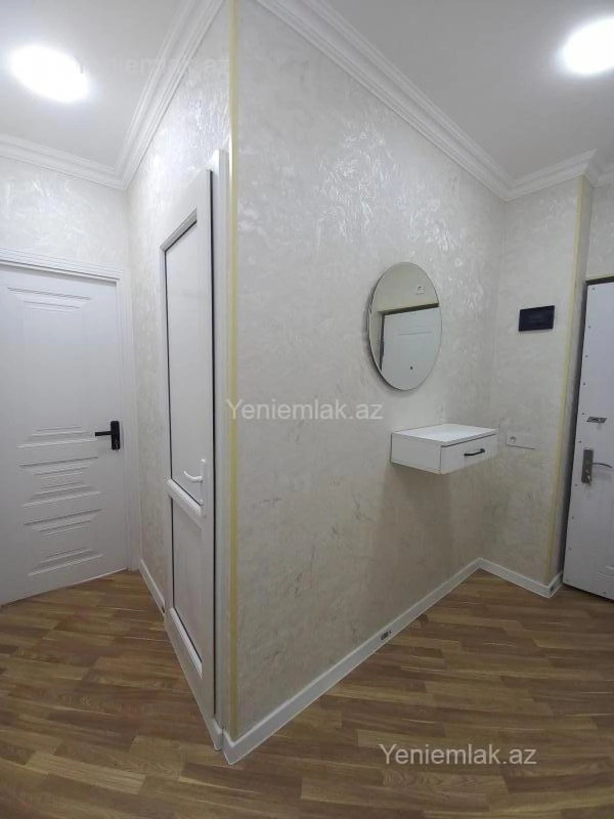 Satılır 1 otaqlı köhnə tikili 45 m²