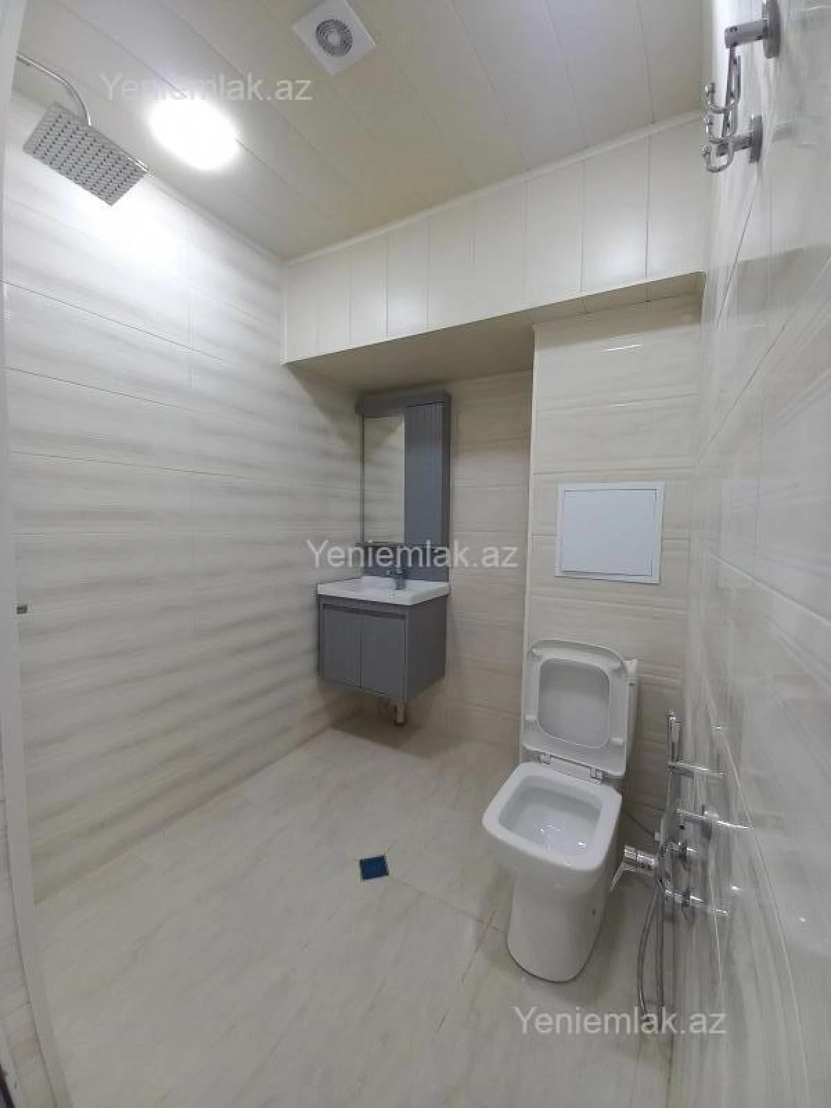 Satılır 1 otaqlı köhnə tikili 45 m²