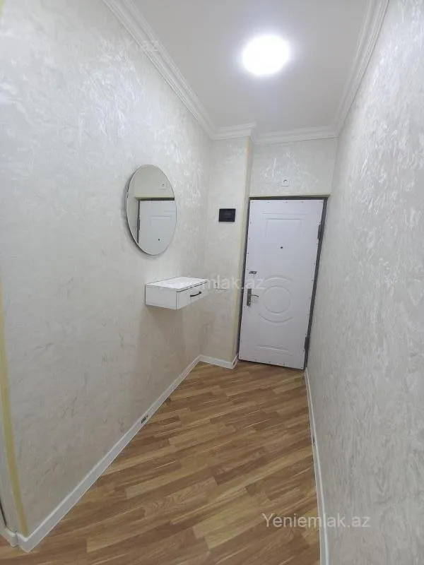Satılır 1 otaqlı köhnə tikili 45 m²
