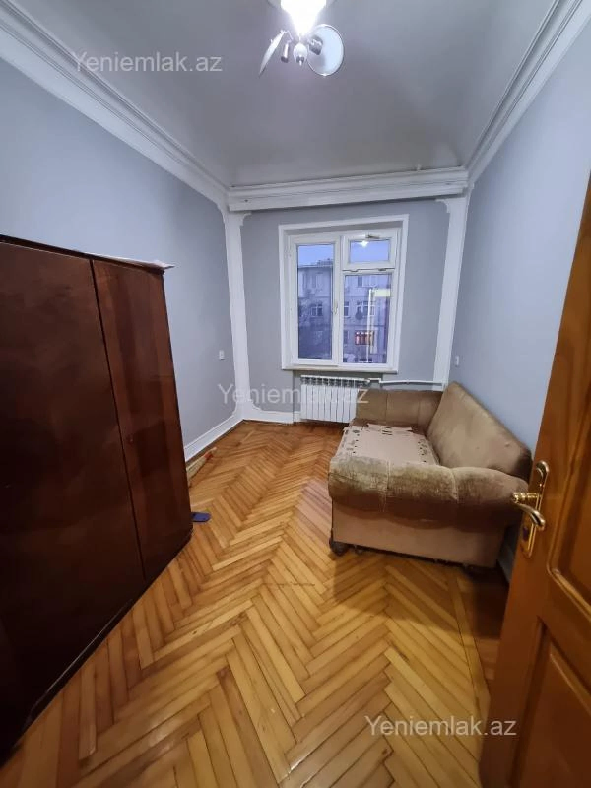 Satılır 3 otaqlı köhnə tikili 80 m²