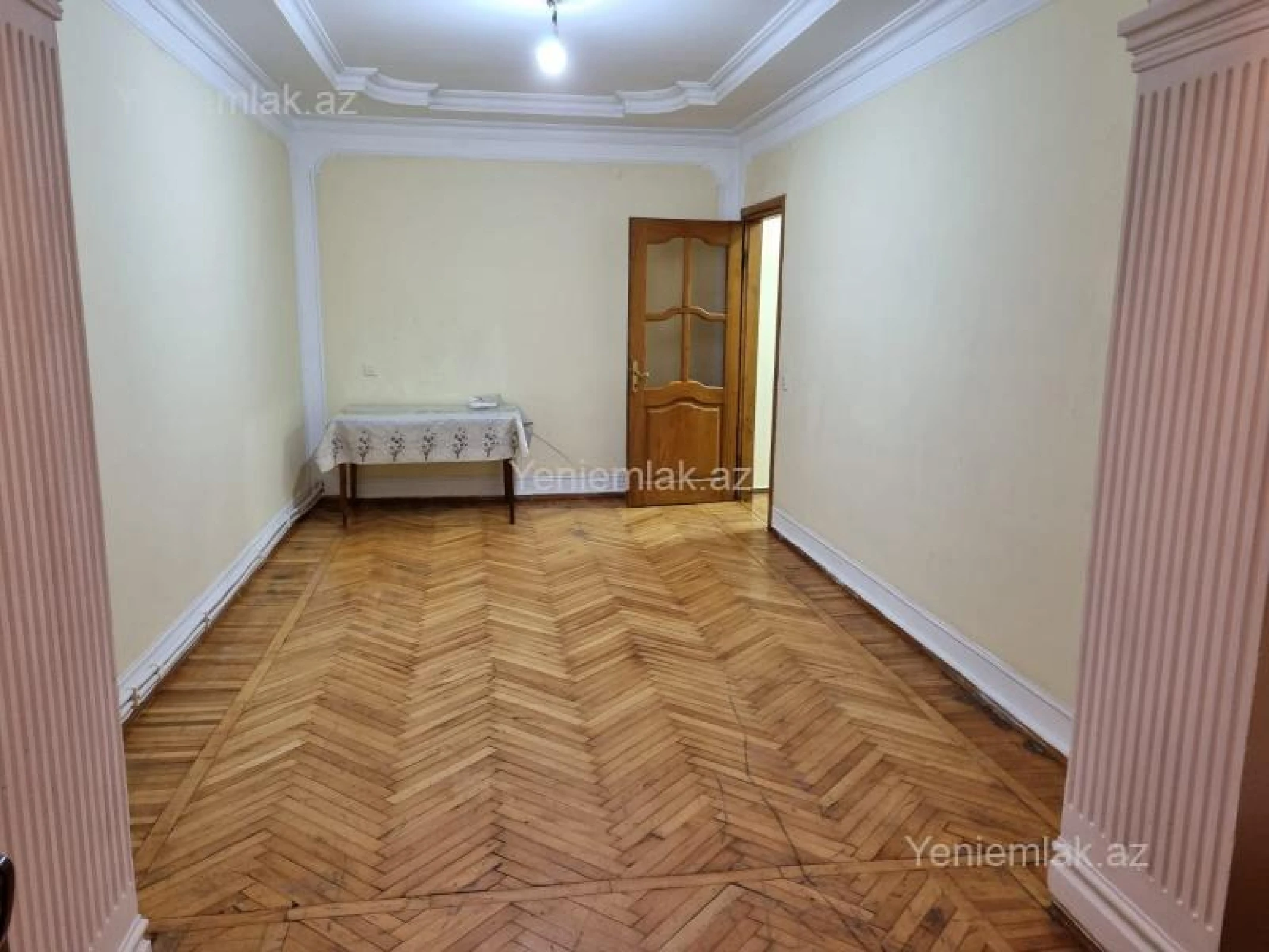 Satılır 3 otaqlı köhnə tikili 80 m²