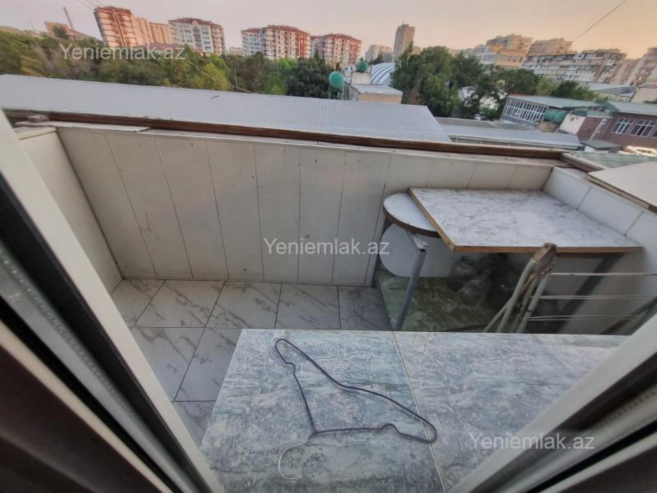 Satılır 3 otaqlı köhnə tikili 80 m²