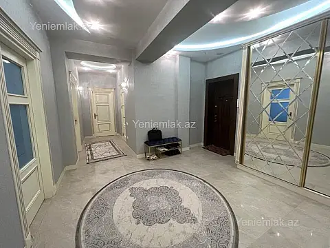 Satılır 4 otaqlı yeni tikili 220 m²