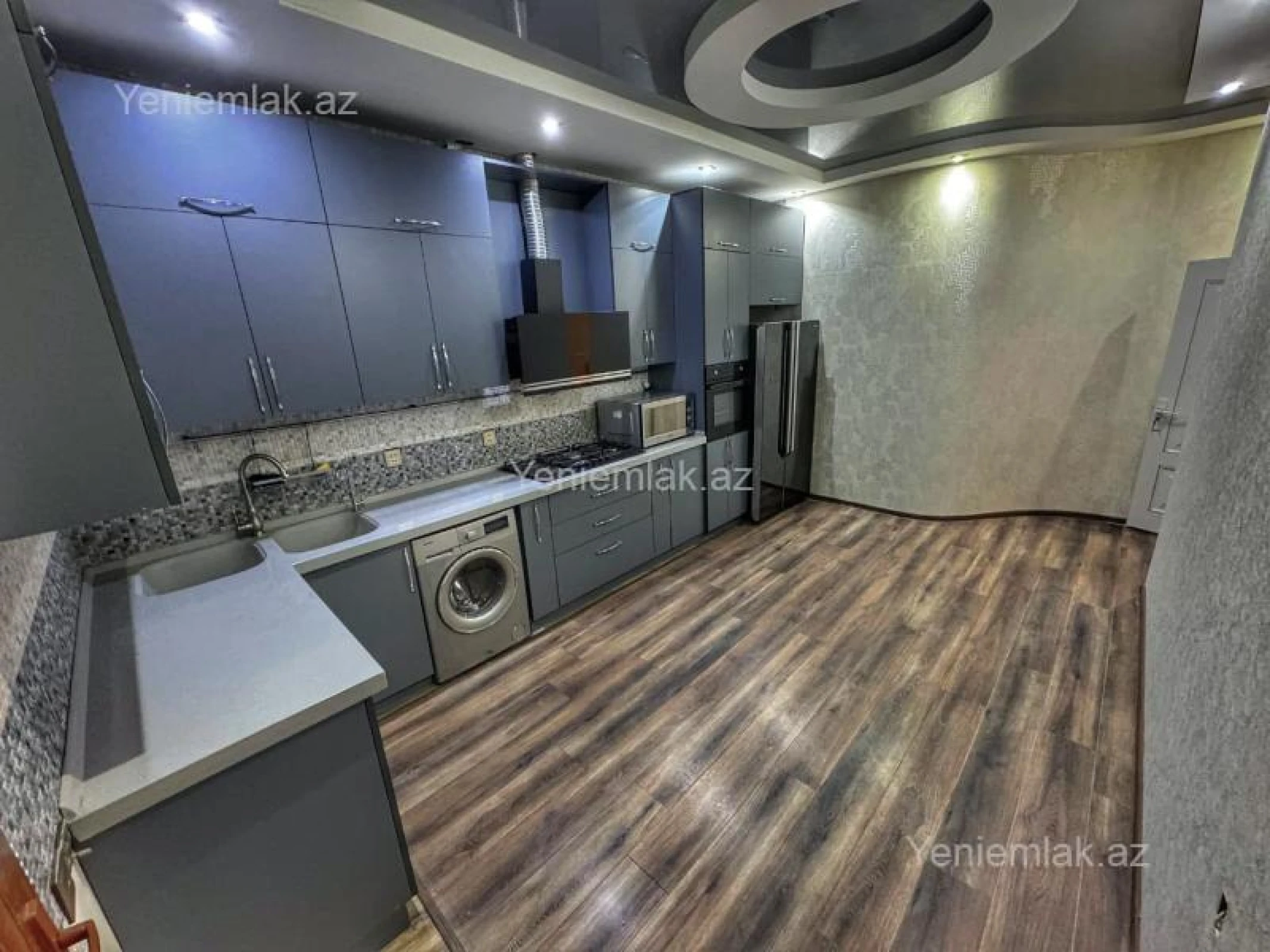 Satılır 4 otaqlı yeni tikili 165 m²