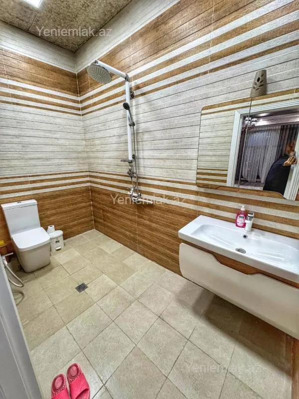 Satılır 4 otaqlı yeni tikili 165 m²