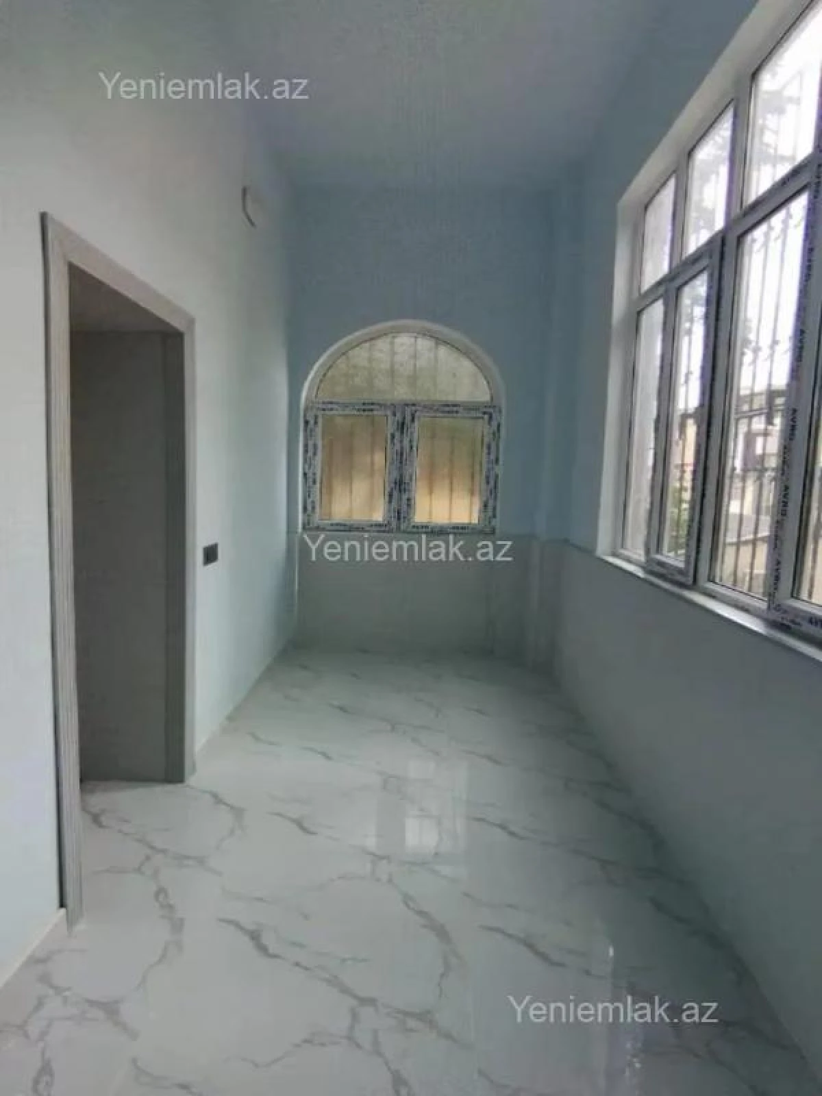 Satılır 2 otaqlı köhnə tikili 65 m²