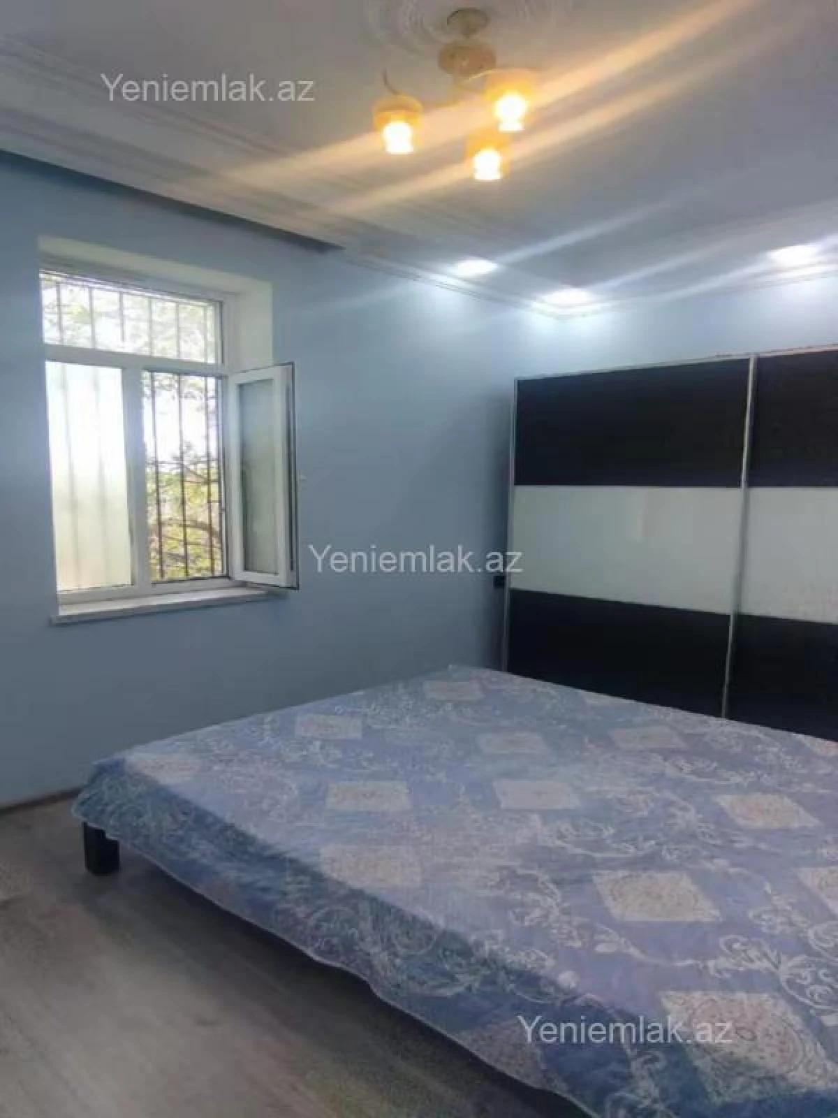 Satılır 2 otaqlı köhnə tikili 65 m²