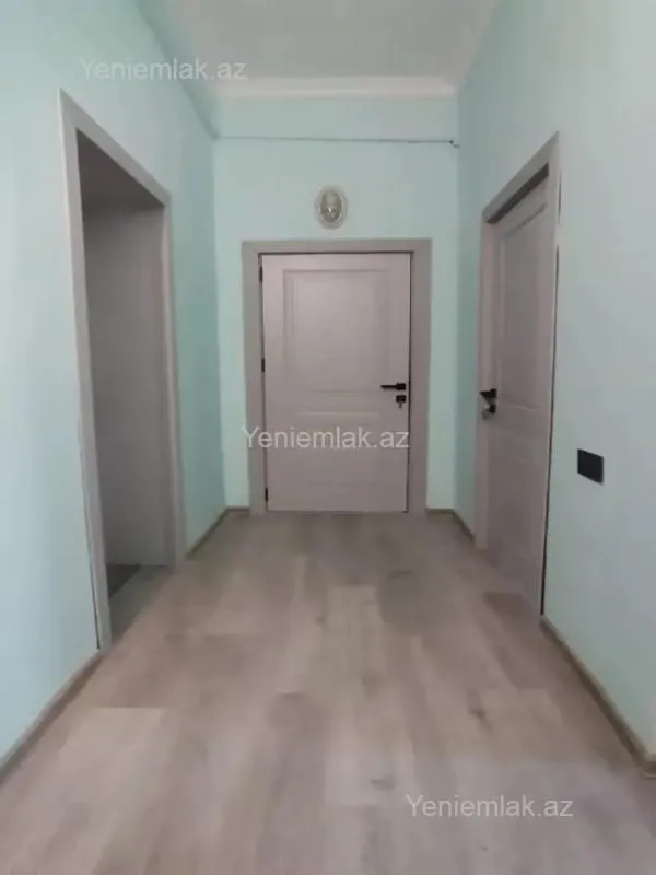 Satılır 2 otaqlı köhnə tikili 65 m²
