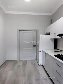 Satılır 2 otaqlı köhnə tikili 65 m²