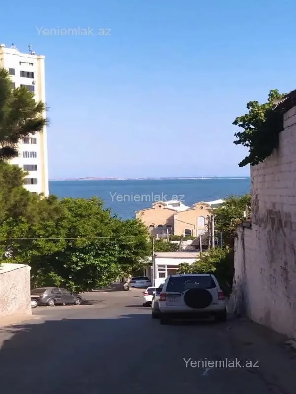 Satılır 2 otaqlı köhnə tikili 65 m²