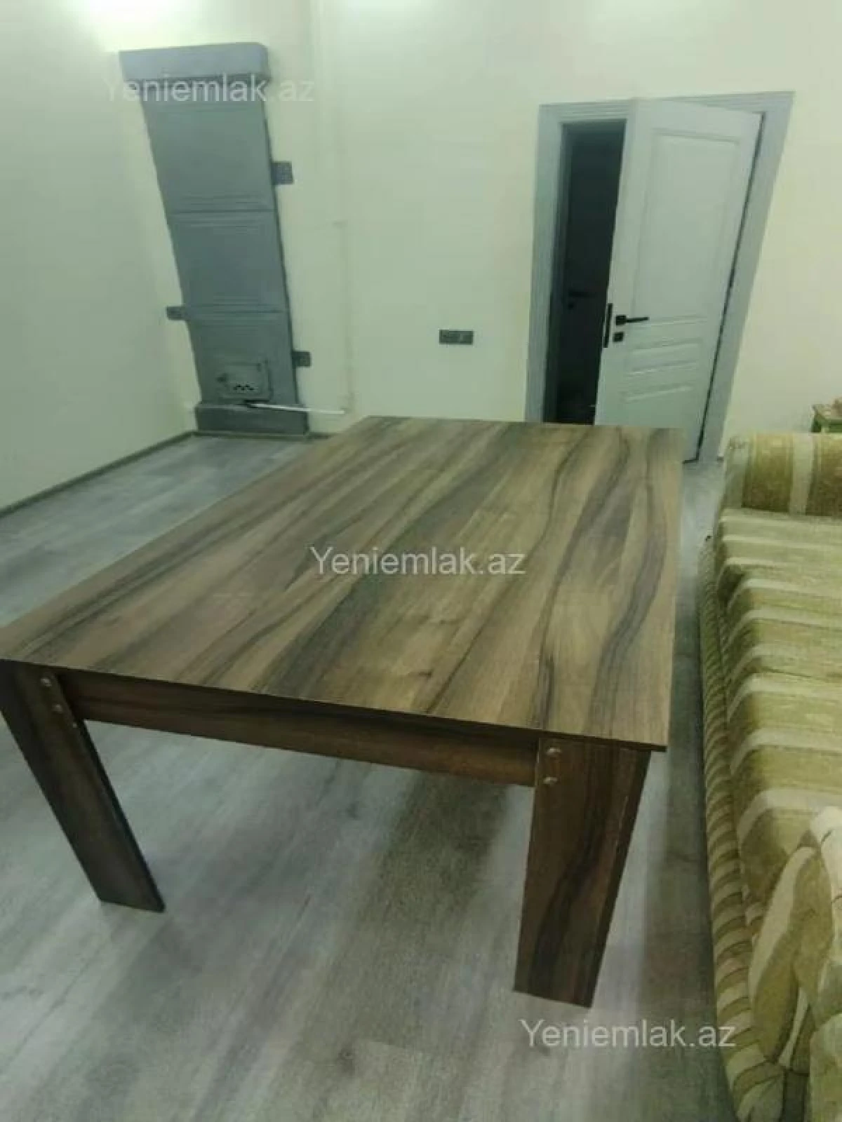 Satılır 2 otaqlı köhnə tikili 65 m²
