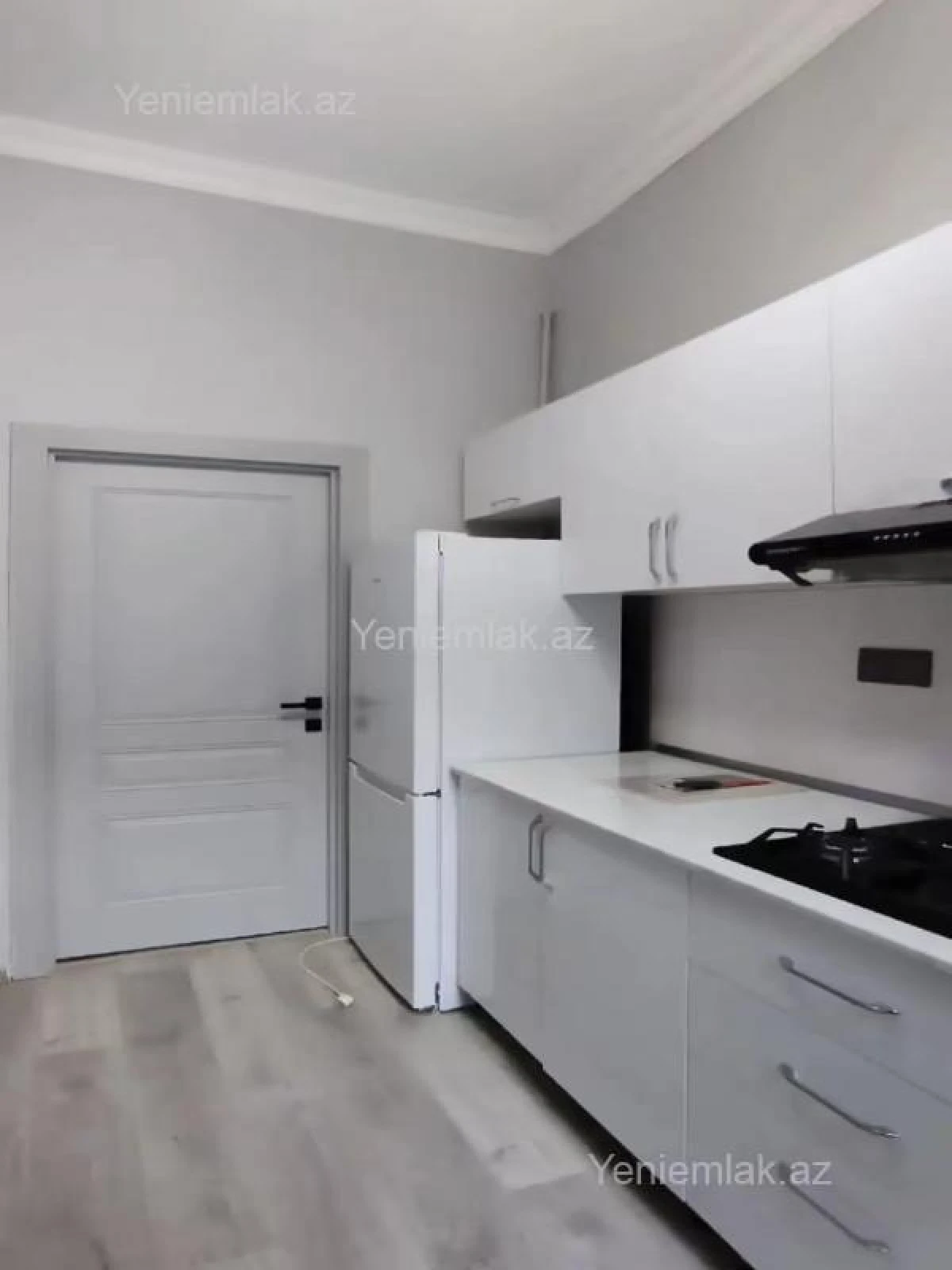 Satılır 2 otaqlı köhnə tikili 65 m²