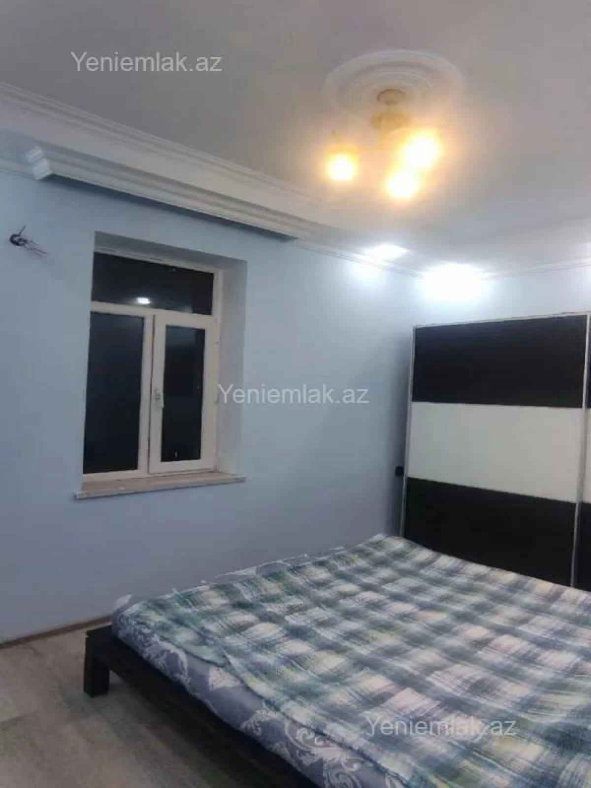 Satılır 2 otaqlı köhnə tikili 65 m²