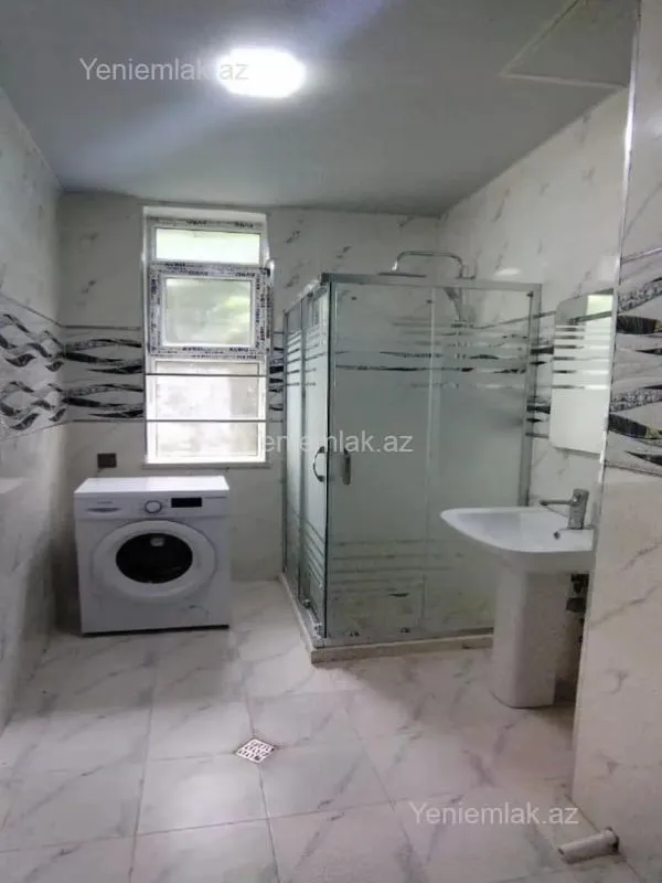 Satılır 2 otaqlı köhnə tikili 65 m²