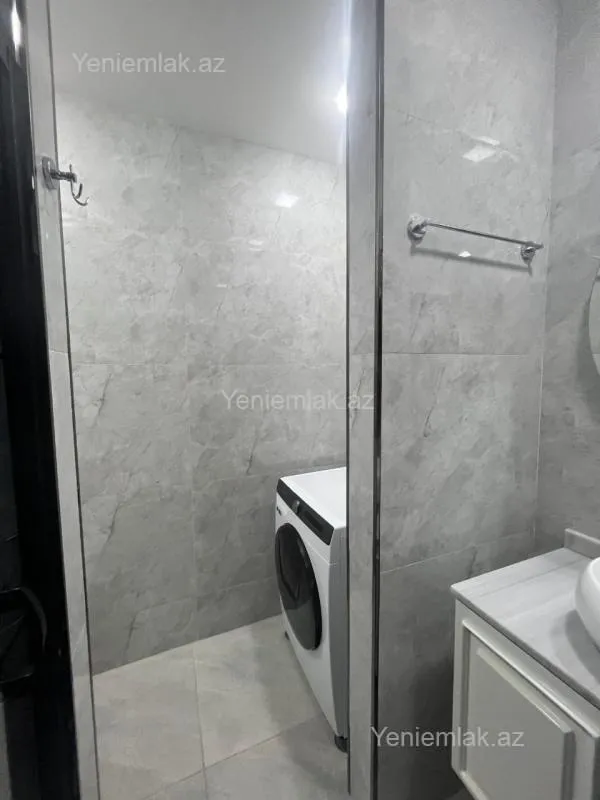 Satılır 3 otaqlı yeni tikili 70 m²