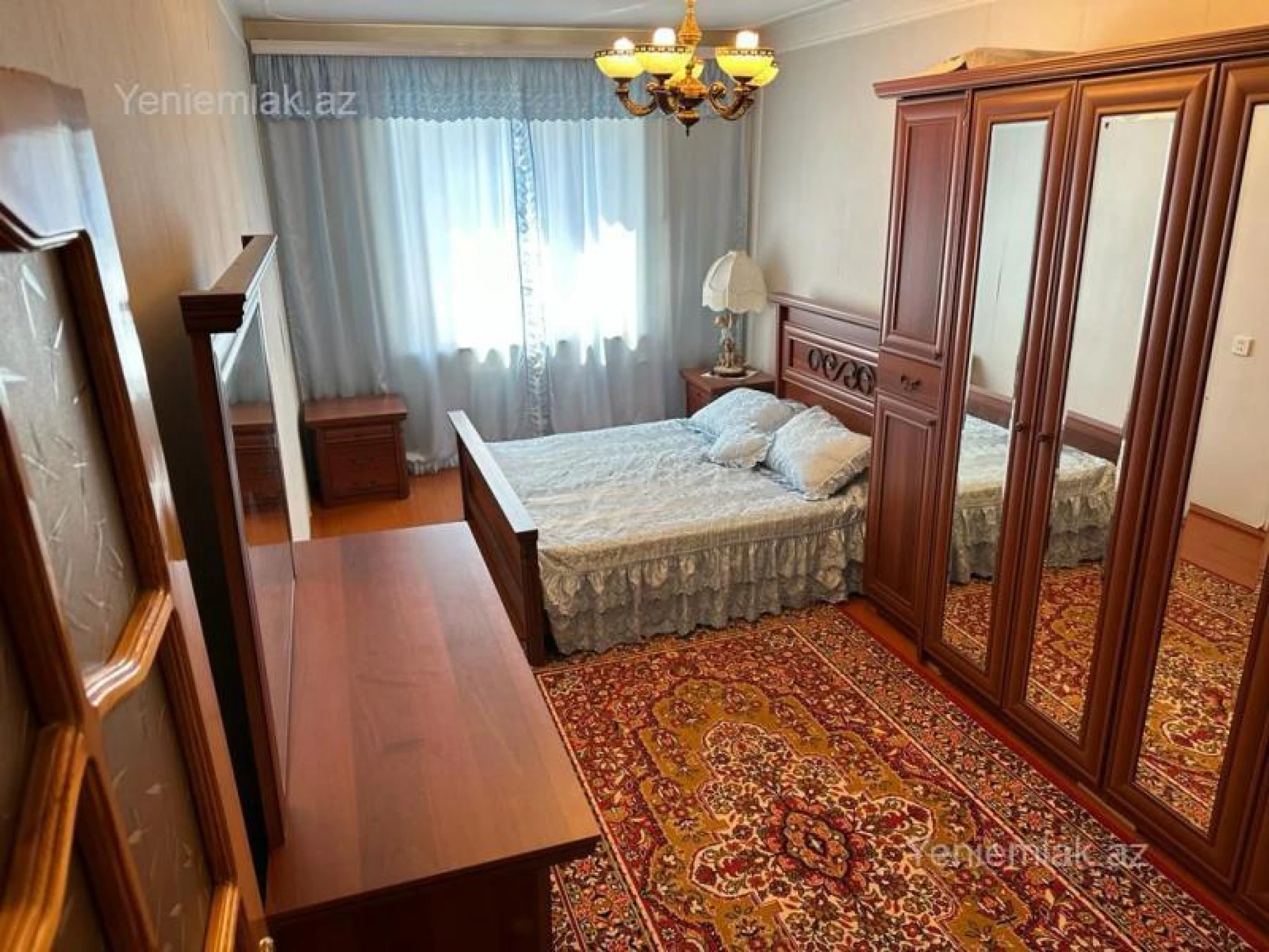 Satılır 4 otaqlı köhnə tikili 105 m²