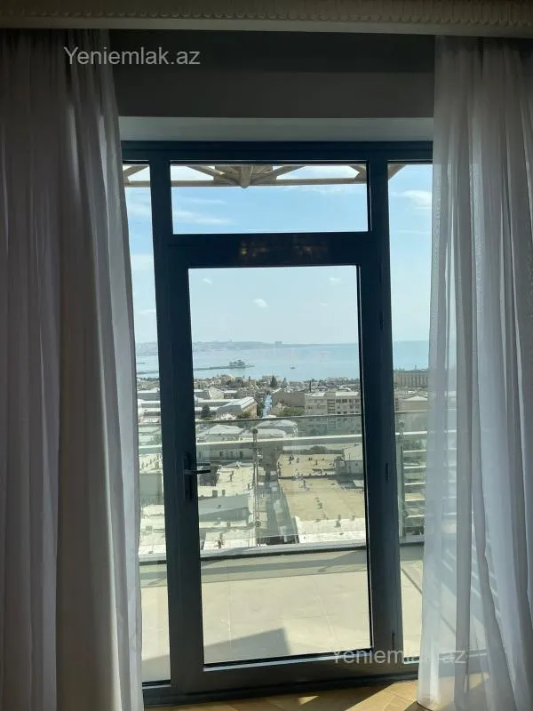 Satılır 2 otaqlı yeni tikili 102 m²