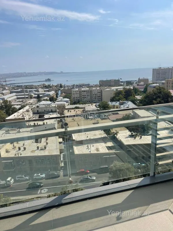 Satılır 2 otaqlı yeni tikili 102 m²