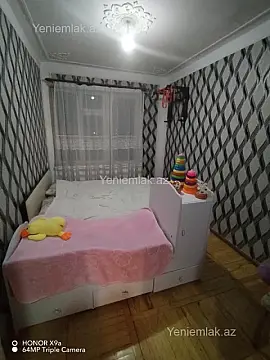 Satılır 2 otaqlı köhnə tikili 50 m²