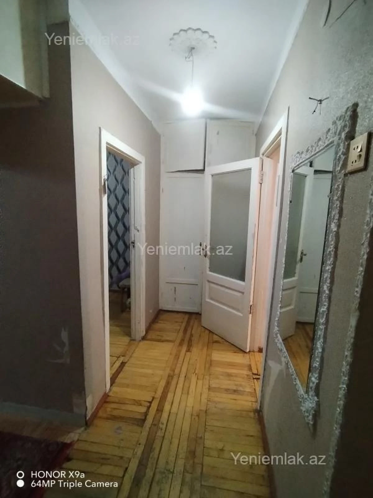 Satılır 2 otaqlı köhnə tikili 50 m²