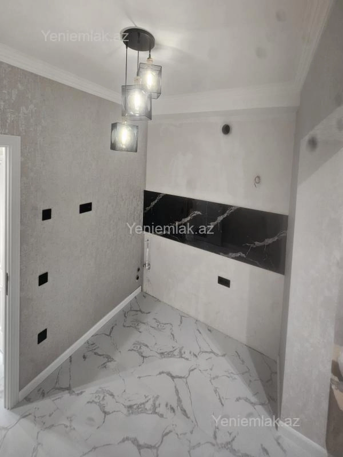 Satılır 2 otaqlı köhnə tikili 55 m²