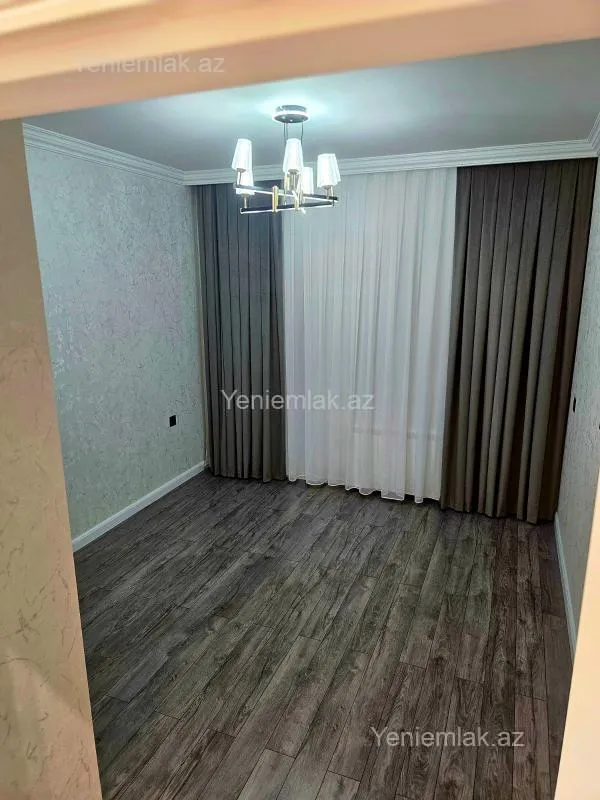 Satılır 2 otaqlı köhnə tikili 55 m²