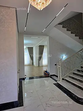 Satılır 6 otaqlı həyət evi 520 m²