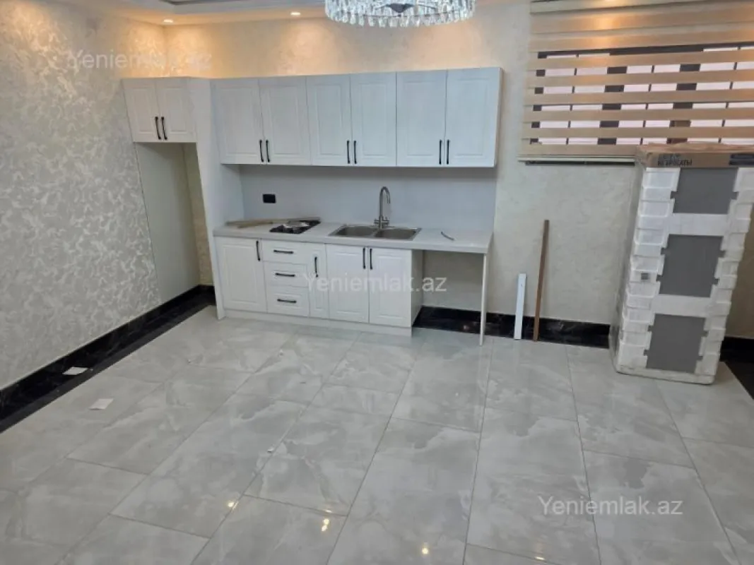 Satılır 6 otaqlı həyət evi 520 m²