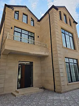 Satılır 6 otaqlı həyət evi 520 m²