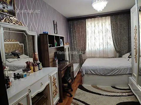 Satılır 3 otaqlı köhnə tikili 80 m²