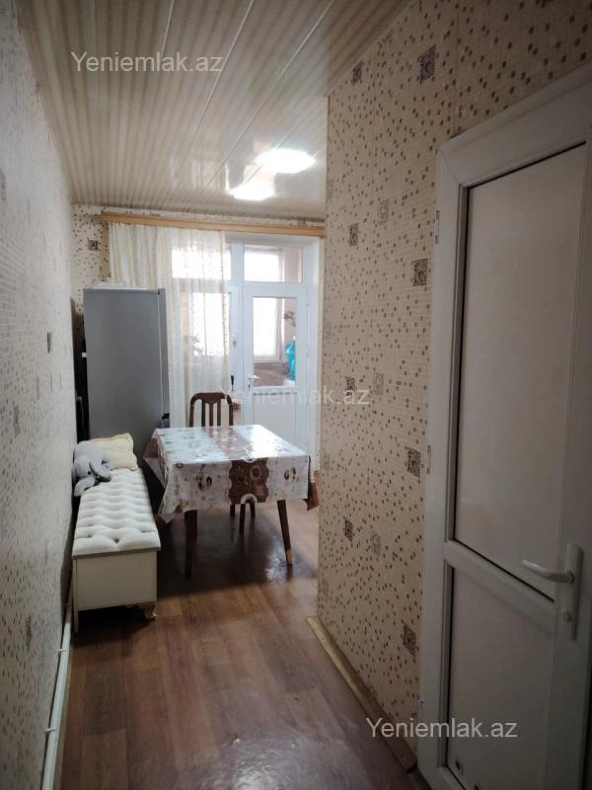 Satılır 3 otaqlı köhnə tikili 80 m²