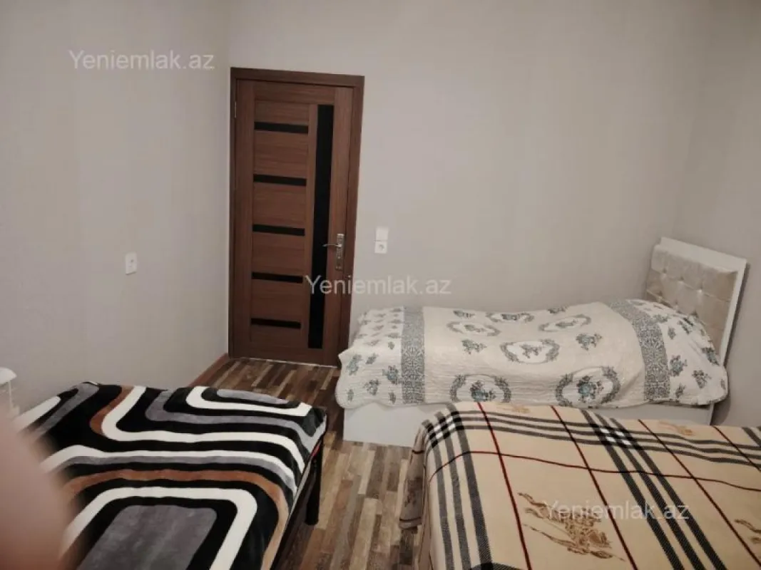 Satılır 3 otaqlı köhnə tikili 80 m²