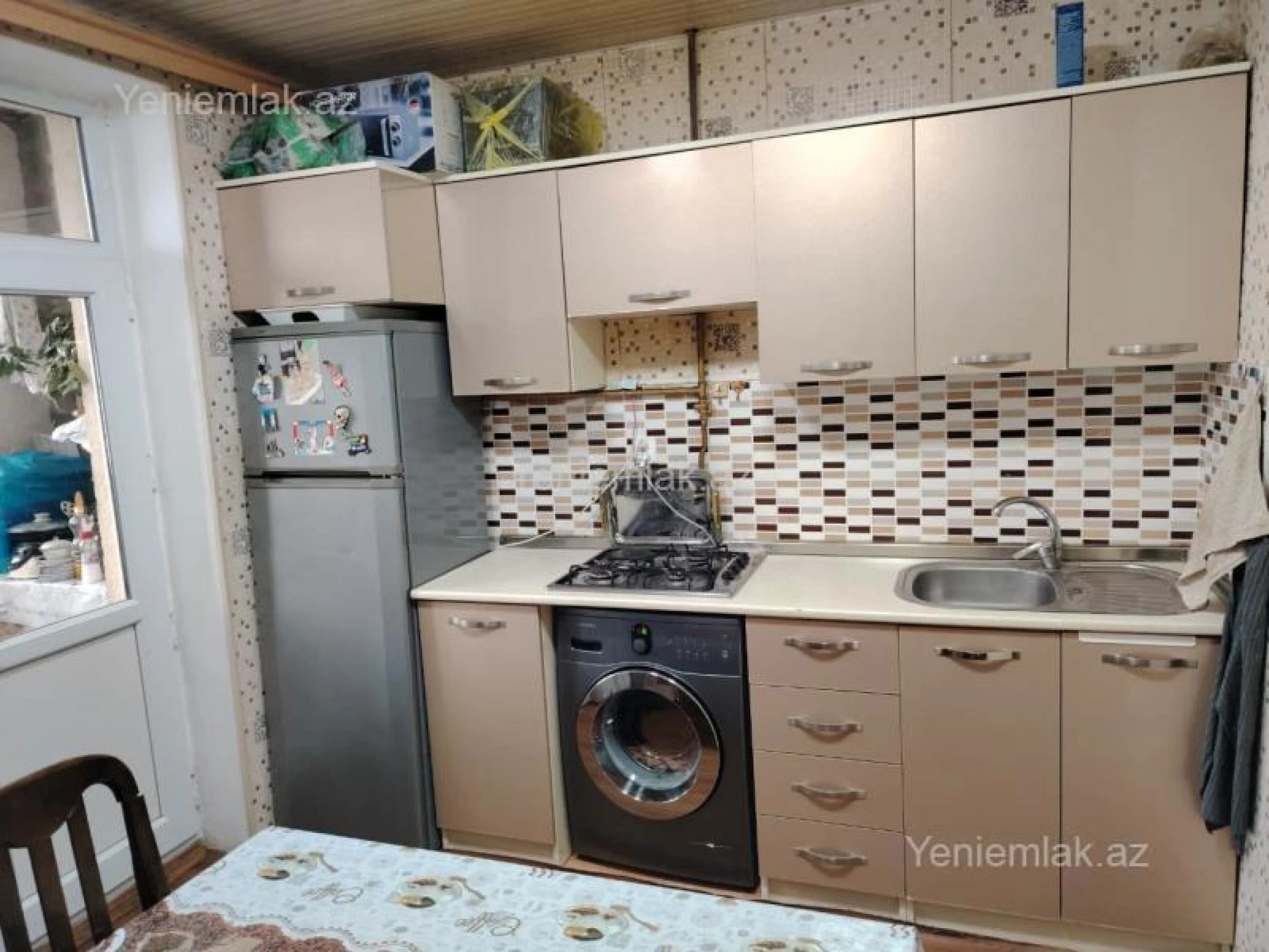 Satılır 3 otaqlı köhnə tikili 80 m²
