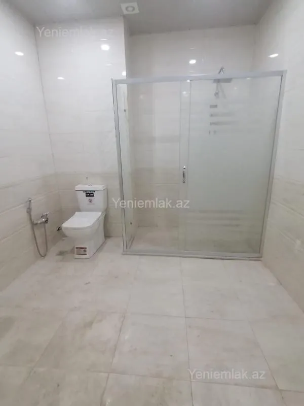 Satılır 4 otaqlı yeni tikili 150 m²