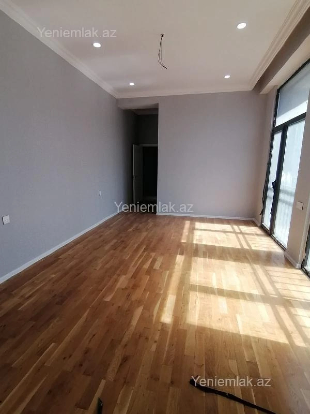 Satılır 4 otaqlı yeni tikili 150 m²