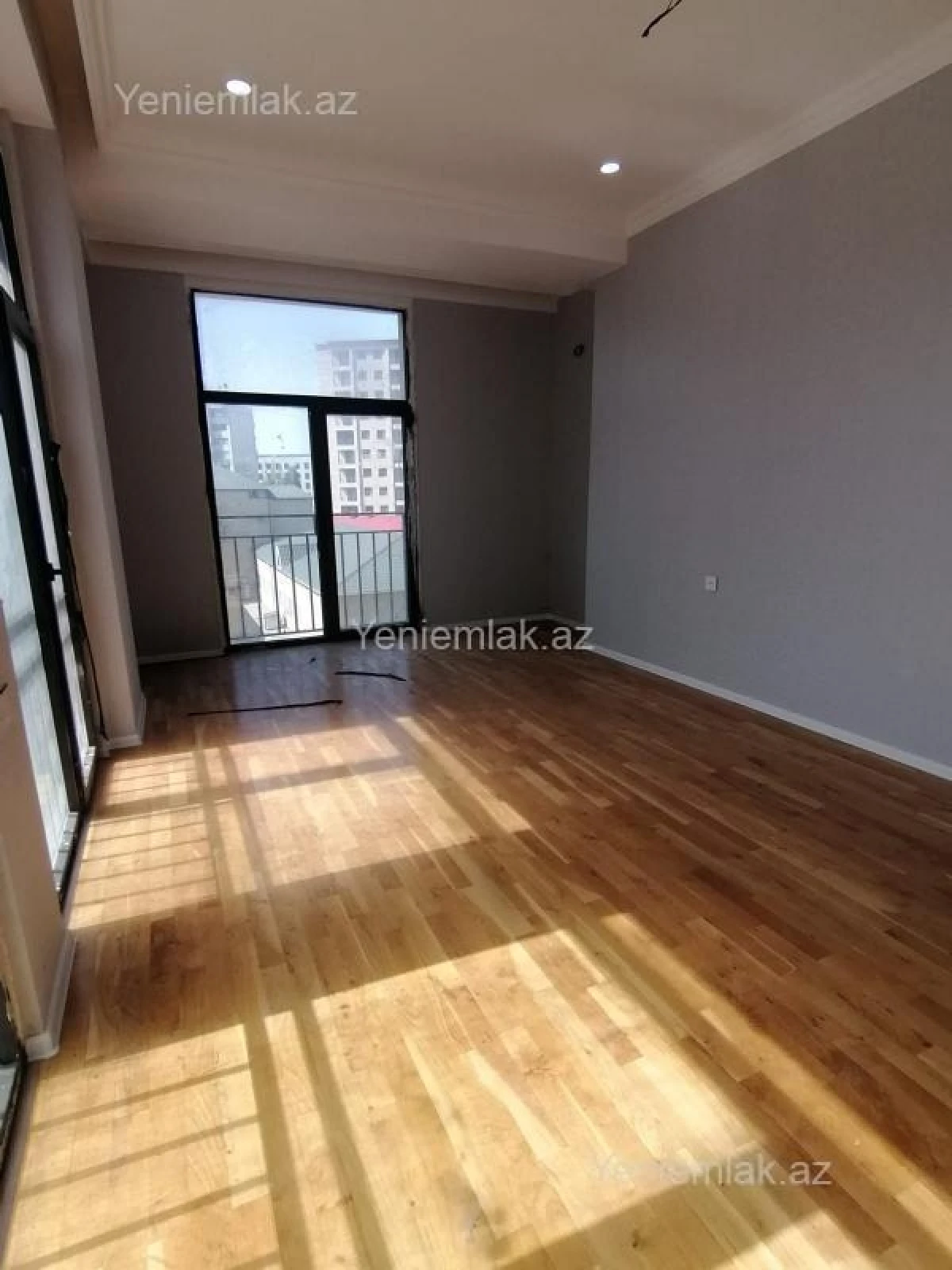 Satılır 4 otaqlı yeni tikili 150 m²