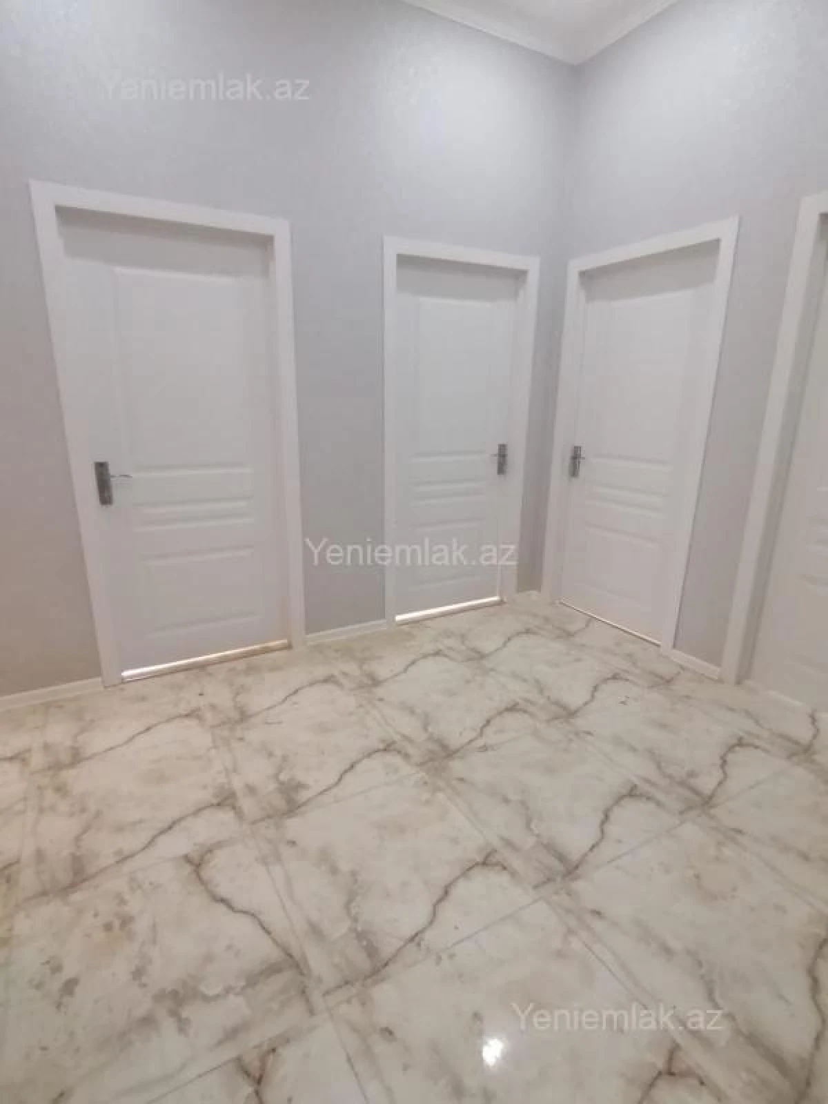 Satılır 4 otaqlı yeni tikili 150 m²