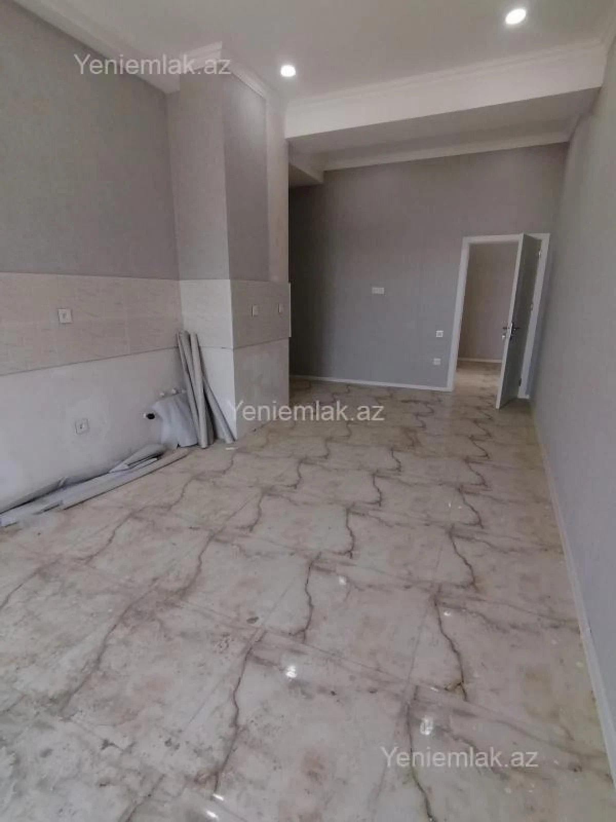 Satılır 4 otaqlı yeni tikili 150 m²