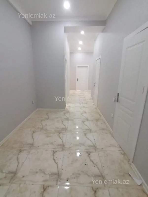 Satılır 4 otaqlı yeni tikili 150 m²