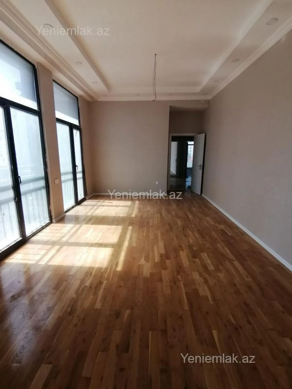 Satılır 4 otaqlı yeni tikili 150 m²
