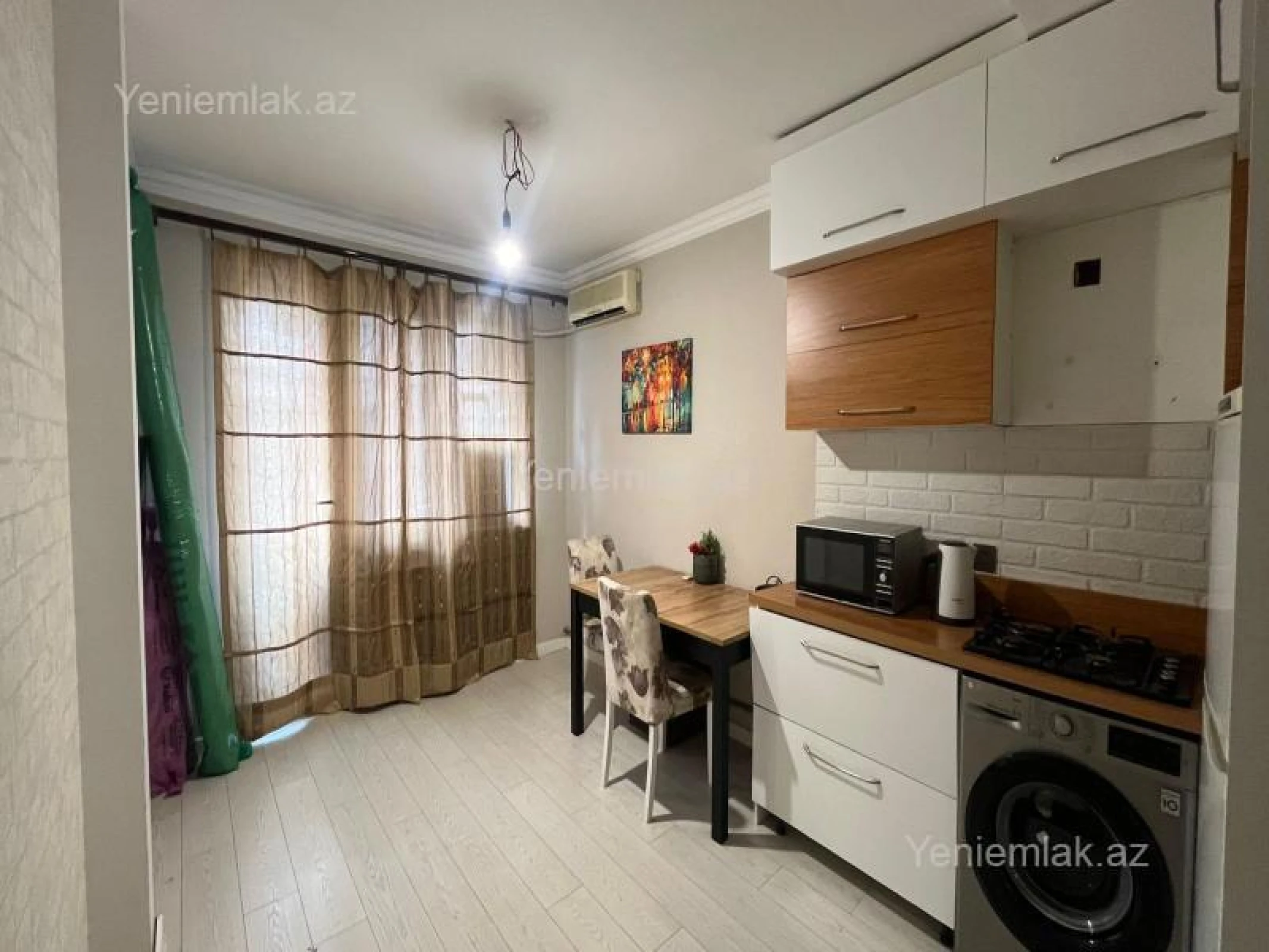 Satılır 3 otaqlı köhnə tikili 55 m²