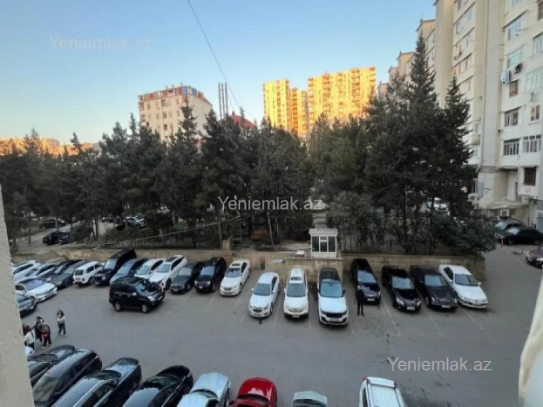 Satılır 3 otaqlı köhnə tikili 55 m²