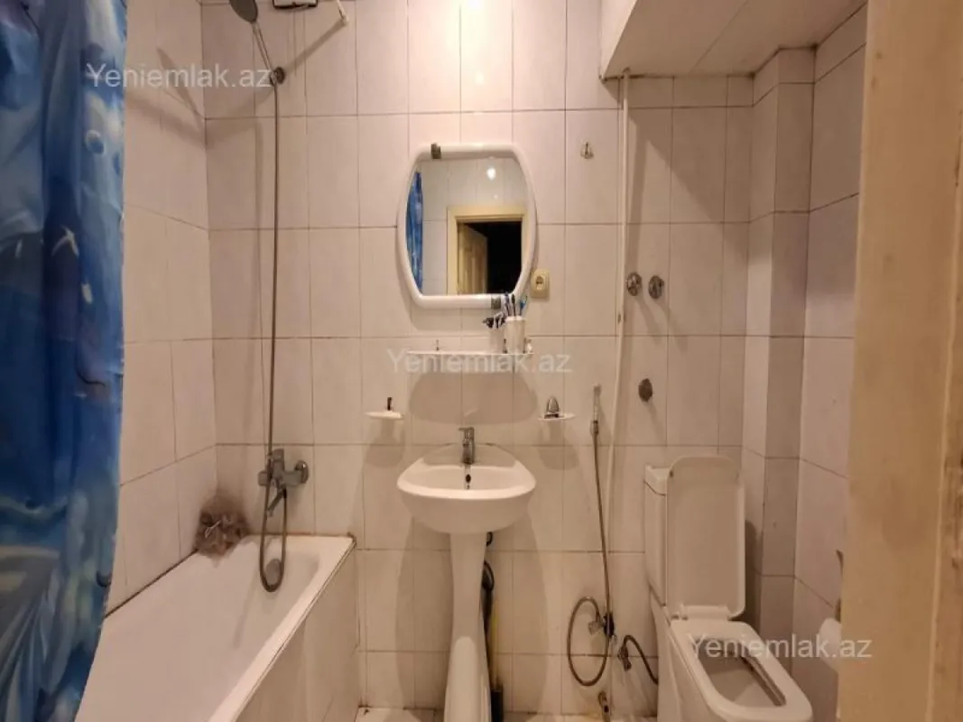 Satılır 3 otaqlı köhnə tikili 55 m²