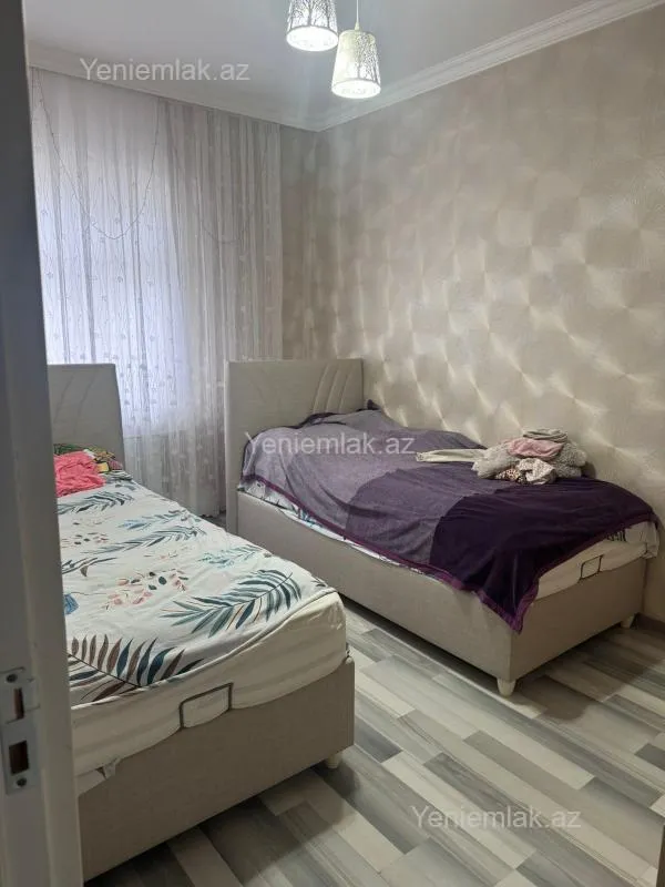 Satılır 3 otaqlı köhnə tikili 75 m²